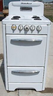 White Antique OKeefe & Merritt gas oven 4 burner stove unrestored 