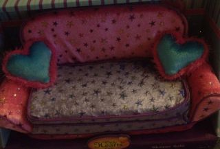 Only Hearts Club Sleeper Sofa 10.5 or 26 cm long With Heart Shaped 
