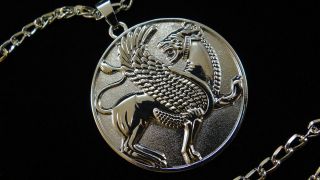   Symbol Iranian Gift Iran Persia Art Farvahar Farsi Lion Necklace