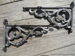 BEST QUALITY PAIR OF VICTORIAN STYLE ACANTHUS SHELF BRACKETS CISTERN 