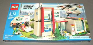 LEGO City 4429 Helicopter Rescue w Hospital, Ambulance NEW Sealed