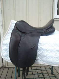 County Perfection Dressage Saddle 18   Ride the Ride of Edward Gal 