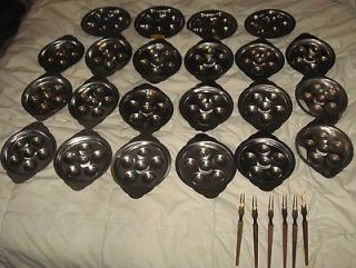 LOT OF 22 STAINLESS STEEL ESCARGOT PANS AND 6 FORKS SERVING SET