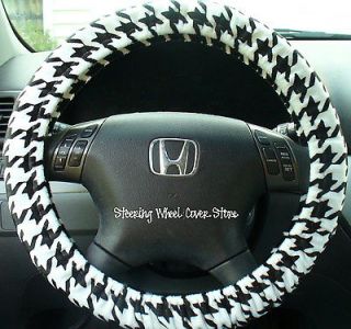 steering wheels cover in Steering Wheels & Horns