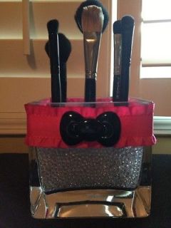 hello kitty brush holder in Makeup Tools & Accessories
