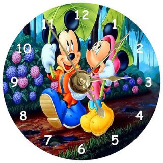 DISNEYS MICKEY, MINNIE MOUSE and FRIENDS Wood Picture Clock. (coke 