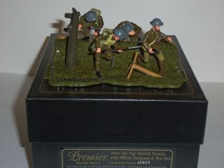 BRITAINS 41035 WORLD WAR ONE BRITISH OVER THE TOP TRENCH TOY SOLDIER 