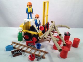 Vintage~ Playmobil Construction Fork lift Pipes Barrels Ladders 