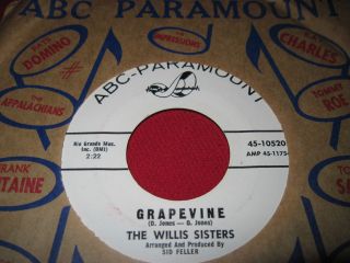   OLDIES 45 THE WILLIS SISTERS   GRAPEVINE / CRYSTAL BALL   ABC 10520