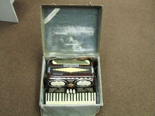 Excelsior Accordiana Accordion Model 305 in Hard Case