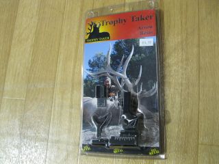 Trophy Taker Arrow Rest  Black Pronghorn   Right Hand   Short Mounting 