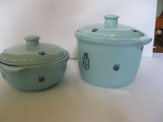 Cronin China Blue Tulip 1.5 Covered Casserole and Bean Pot