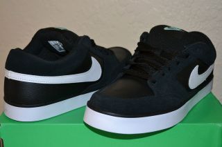 Nike Air Avid Skateboarding Shoes Black White Suede Leather 6.0 Low 