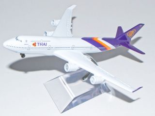 BOEING 747 THAI AIRLINE 16CM METAL PLANE MODEL DIE CAST STAND DESKTOP 