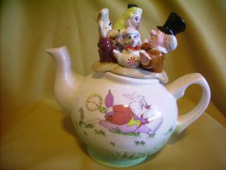VINTAGE SPECIAL EDITION DISNEY MAD HATTER TEAPOT NUMBERED BY CARDEW