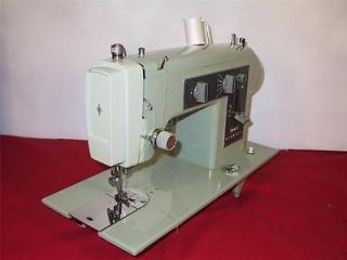 HEAVY DUTY INDUSTRIAL STRENGTH SEWING MACHINE, upholstery