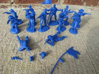CAVALRY SOLDIERS PARAGON CUSTER SET 2 132 54 MM BLUE UNION TOY 