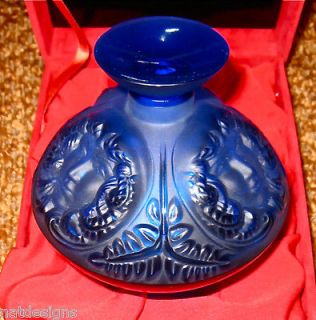    Auth New in Box LALIQUE Crystal perfume bottle vase figurine flacon