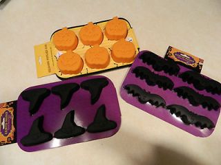 HALLOWEEN SILICONE CUPCAKE / MUFFIN PANS, WITCH HATS, PUMPKINS & BATS