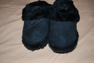 Womens Capelli Black Bedroom Shoes Slippers NWT Faux Fur ($20) Size 5 