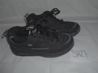 Boys Teens Heelys Shoes Size 6 Black  1012T11SH27