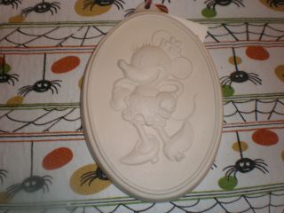 RETIRED DISNEY STONEWARE COOKIE MOLD MINNIE MOUSE