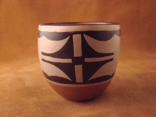 Santo Domingo Kewa Hand Made & Painted Bowl by Alvin Tenorio Native 