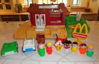 VINTAGE~1990~FISHER PRICE~LITTLE PEOPLE~2552~McDONALDS~100% COMPLETE~w 