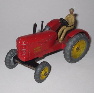DINKY TOYS 27A / 300 MASSEY HARRIS TRACTOR WITH DRIVER   UNBOXED 