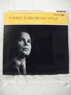Schubert  Lieder / Fischer Dieskau   Moore Fischer Dieskau