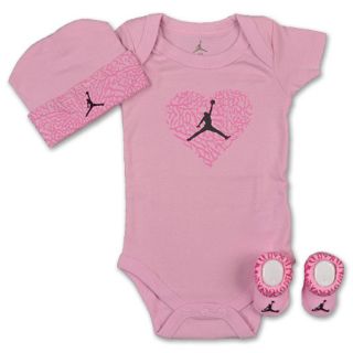 The Jordan Heart 3 Peice Infant Set  FinishLine  Pink