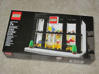 LEGO Grand Opening Build A Lego Store Set 3300003. Brand New   Sealed.
