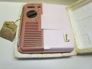 VINTAGE MINY PINK CHILDS TAPE PLAYER/RECORDE​R WITH TAPE