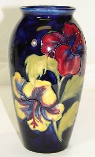 Vintage Moorcroft Pottery HIBISCUS Vase 7.25 c.1950s
