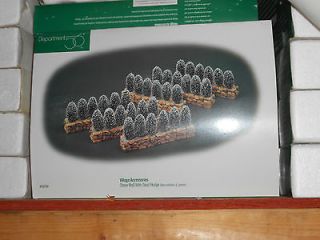 DEPT 56 GENERAL VILLAGE ACCESSORIES STONE WALL WITH SISAL HEDGE NIB