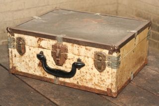   Old Broken Rusty Metal LUGGAGE Suitcase Briefcase TRUNK Box 1940s