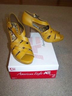American Eagle for Payless yellow platform sandal heels (sz 9)