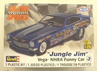 25 Jungle Jims Vega NHRA Funny Car Revell 4288