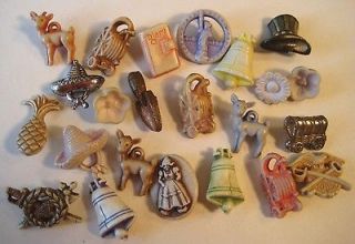 1940s VINTAGE Plastic MIXED LOT Childrens Buttons Goofy Realistic #2