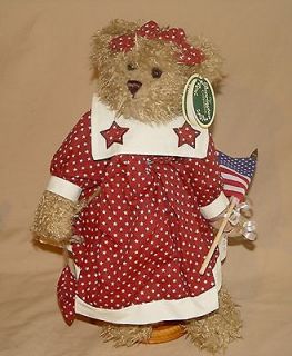 BEARINGTON BEAR   BETSY 14 WITH STAND DRESS WITH STARS, RETIRED #1416 