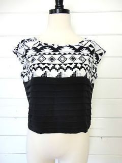 whitney eve black white tribal crop top blouse size 4