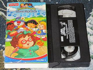 FISHER PRICE LITTLE PEOPLE~DISCOVE​RING MUSIC~ VHS VIDEO TAPE FREE U 