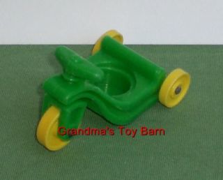 Vintage Fisher Price Little People #656 Little Riders GREEN TRICYCLE