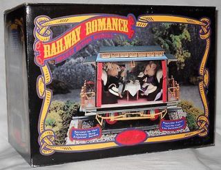 Enesco RAILWAY ROMANCE Music Box Train Mice Animated Small World in 