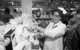   Negs Xavier Roberts, Creator Of Cabbage Patch Dolls, Chicago 1985  73