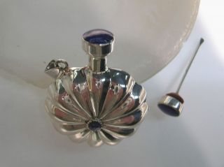 Sterling Silver perfume bottle round Shell shape vintage design w 