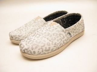 toms youth classic slip on snow leopard silver 012026c12