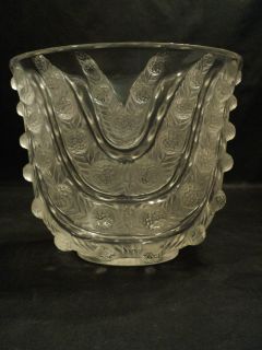 BEAUTIFUL ORIGINAL R. LALIQUE CRYSTAL VICHY ART GLASS VASE, c. 1937