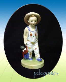 Royal Doulton Golliwog Figurine HN1979   Retired 1959 (White Overalls)