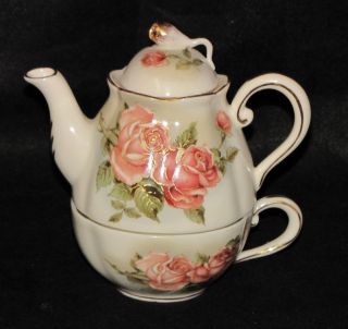 Vintage Skye McGhie Fine China Porcelain Teapot/Teacup Country Rose